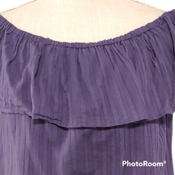 (5 for $25.)…Lucky Brand violet blue cotton off shoulder ruffle crop top - Picture 3 of 6
